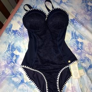 Brand new sunseeker baiting suit size 6F